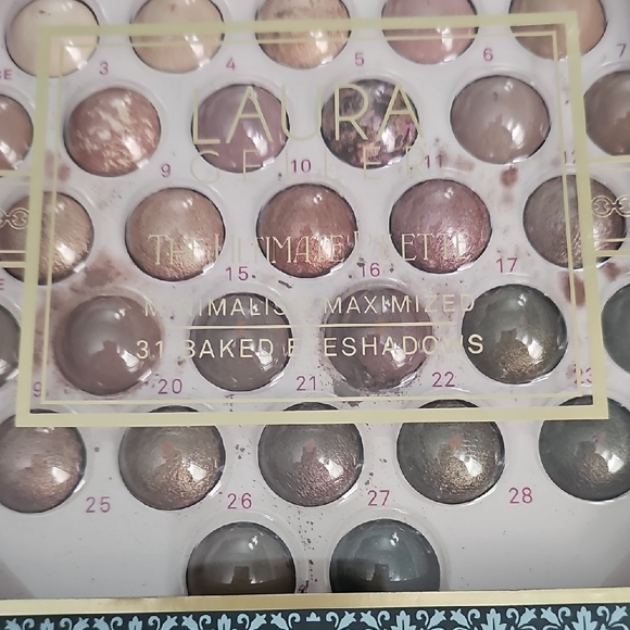 Laura Geller Baked Eyeshadow Palette - Gold, Brown, Cream - Picture 3 of 3